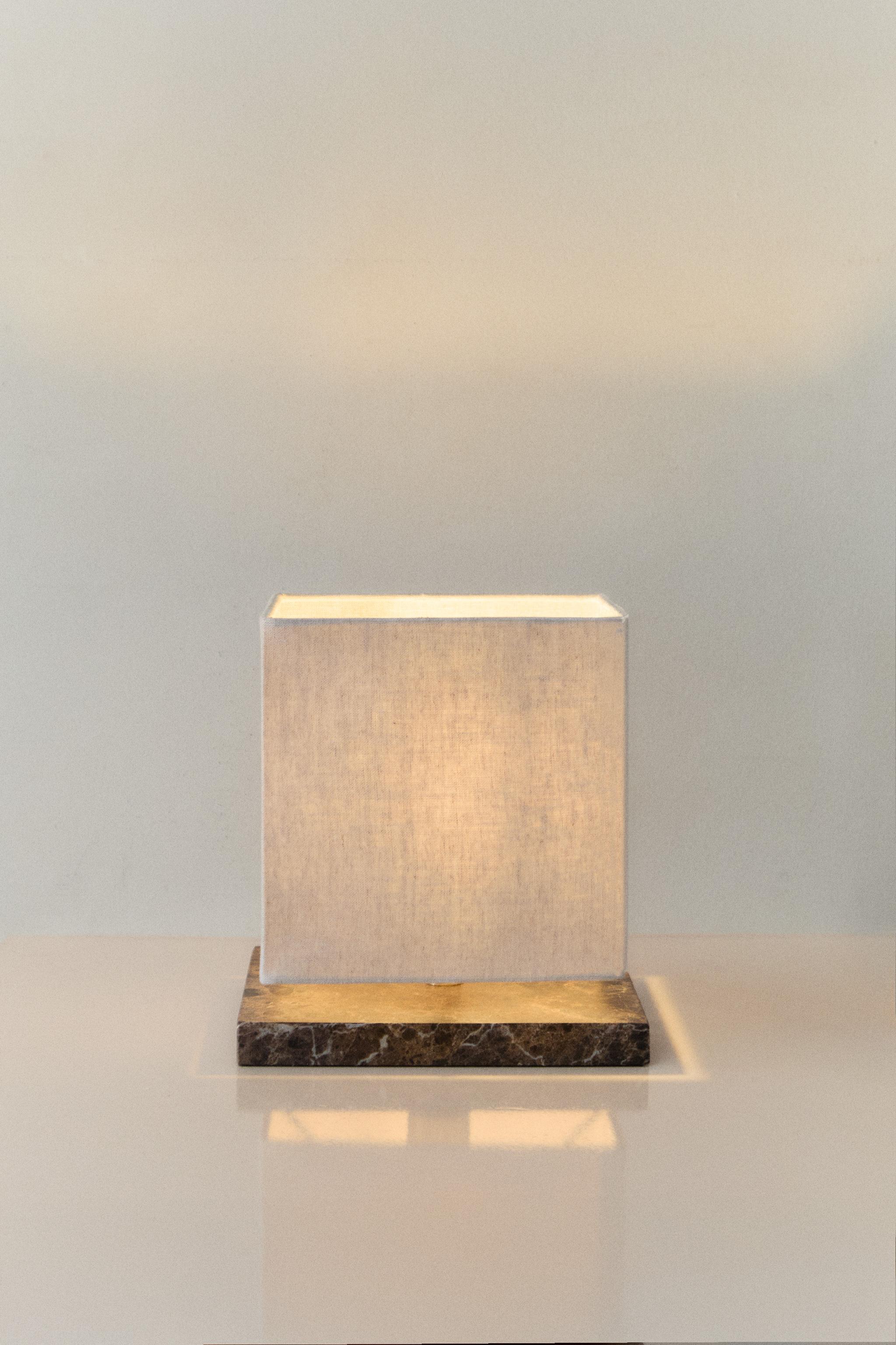 CUBE TABLE LAMP